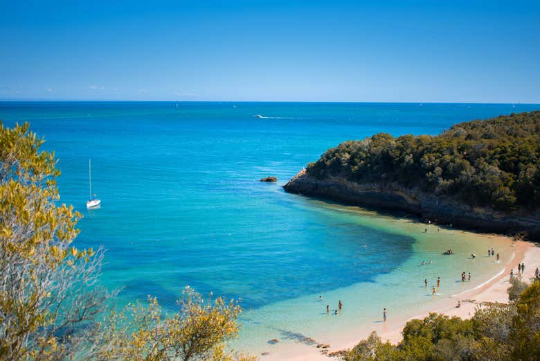 Turquoise water of Setúbal