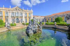 Ingresso do Palácio Nacional de Queluz e seus jardins