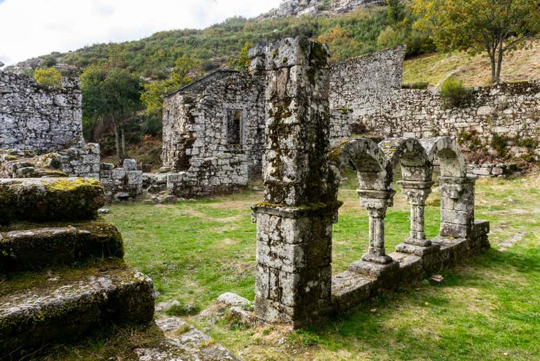 Ruinas del monasterio cisterciense