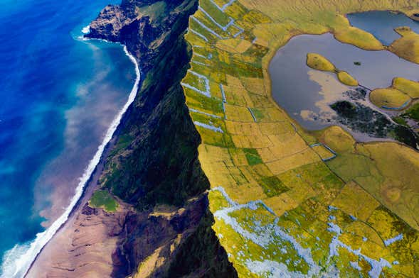 Corvo Island Tour