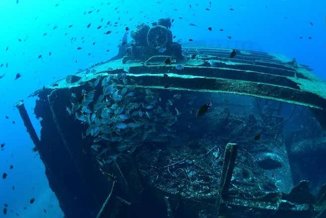 Restos de barco naufragado