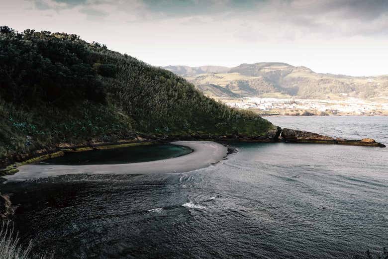 Discover the volcanic secrets of the Atlantic