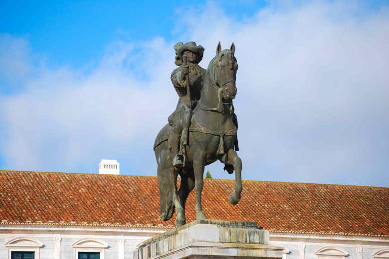 Statue équestre du roi João IV