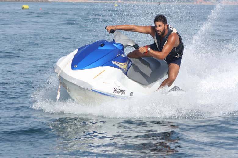 Pilotando o jet ski em Vilamoura
