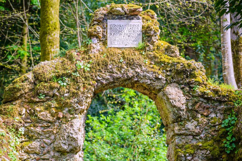 Arcos de las antiguas murallas del bosque de Busaco