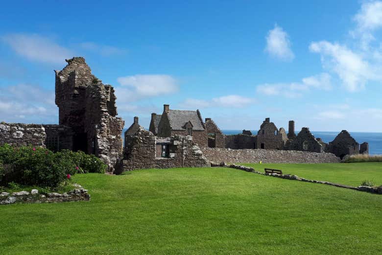 Jardines en torno a Dunnottar