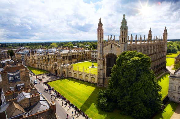 Tour privado por Cambridge con guía en español