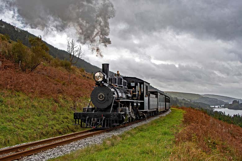Viajaremos en un tren a vapor por las montañas de Gales