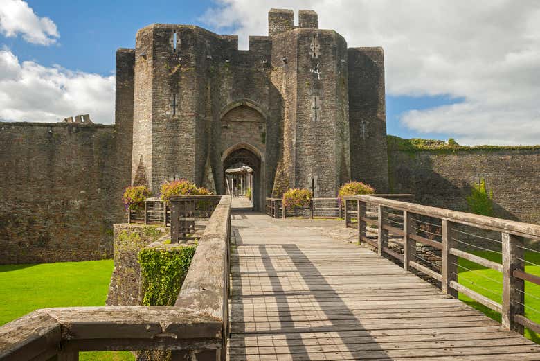 Entrada al castillo de Caerphilly