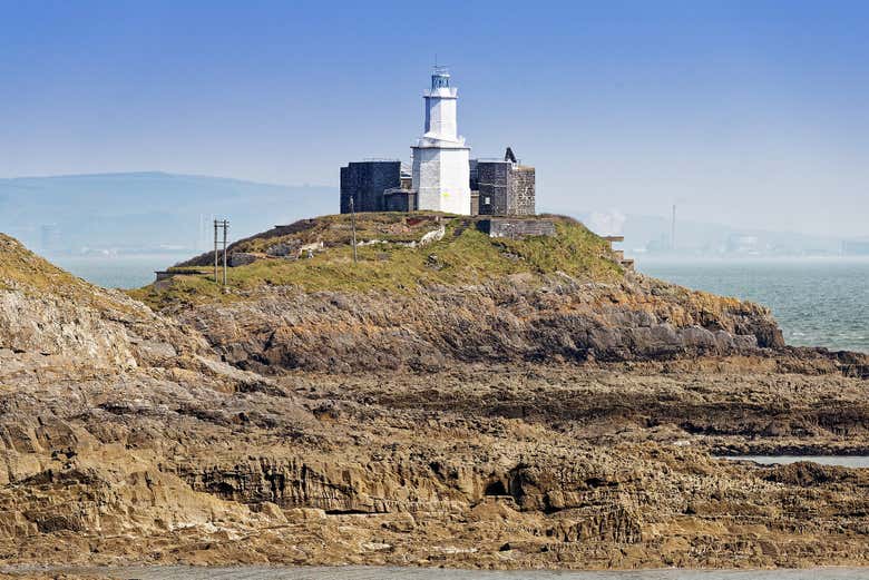 Faro de Mumbles, en la península de Gower