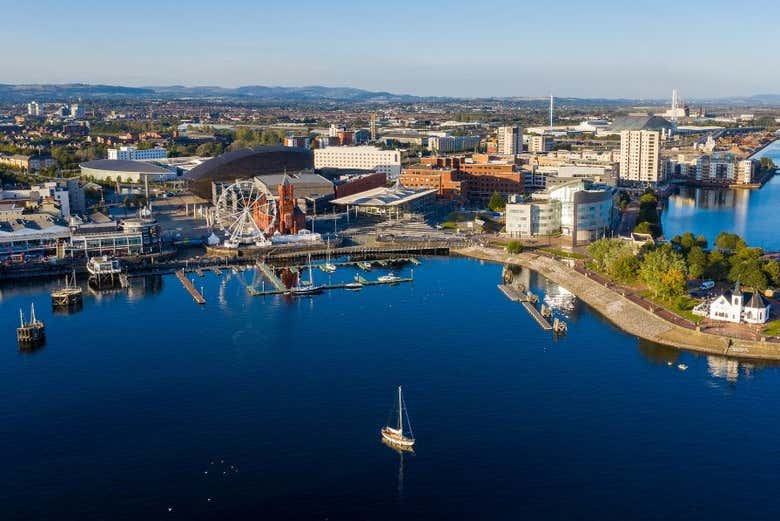 Vistas aéreas de la bahía de Cardiff