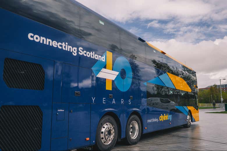 Autobús listo para el traslado