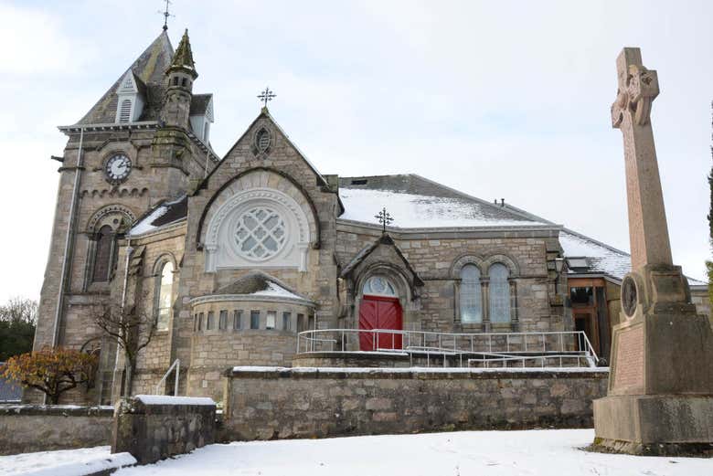 edinburgh harry potter tour train Pitlochry Church