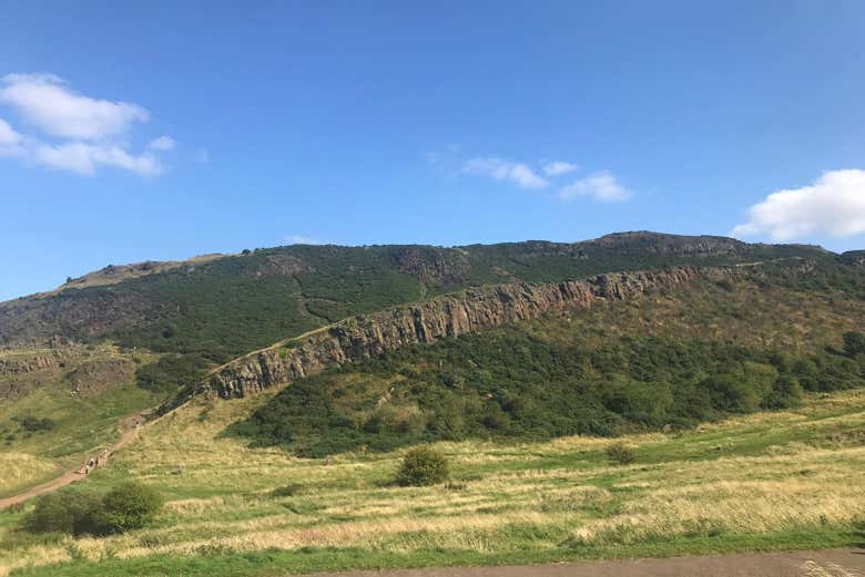 Arthur's Seat dominando el paisaje