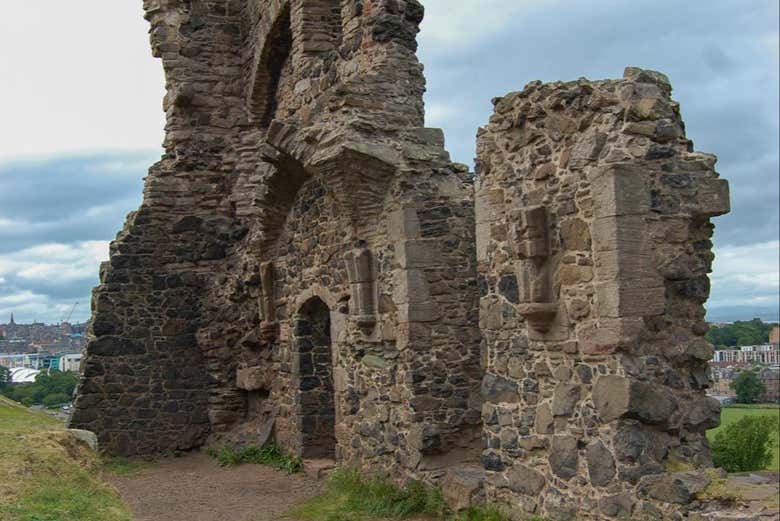 Conociendo las ruinas de la Capilla de San Antonio