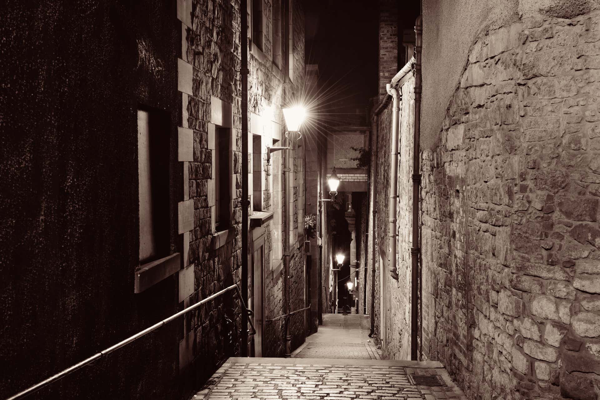 Theatrical Ghost Tour of Underground Edinburgh