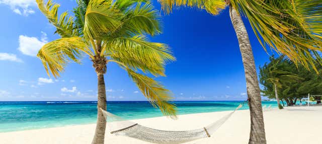 Tour de Gran Caimán, la vuelta a la isla