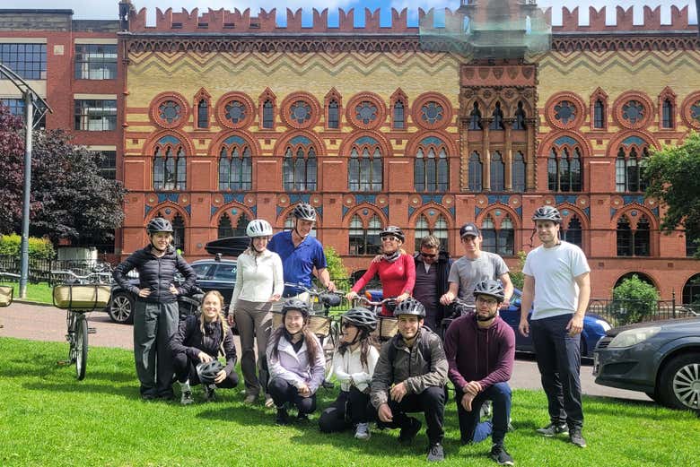 Percorrendo de bicicleta Glasgow