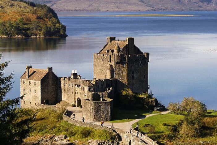 Explore the Eilean Donan Castle