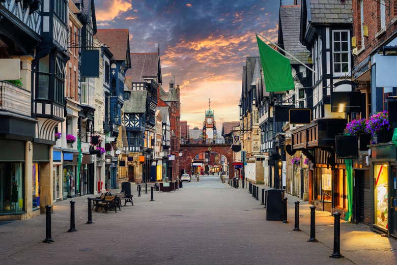 Ruas de Chester ao pôr do sol