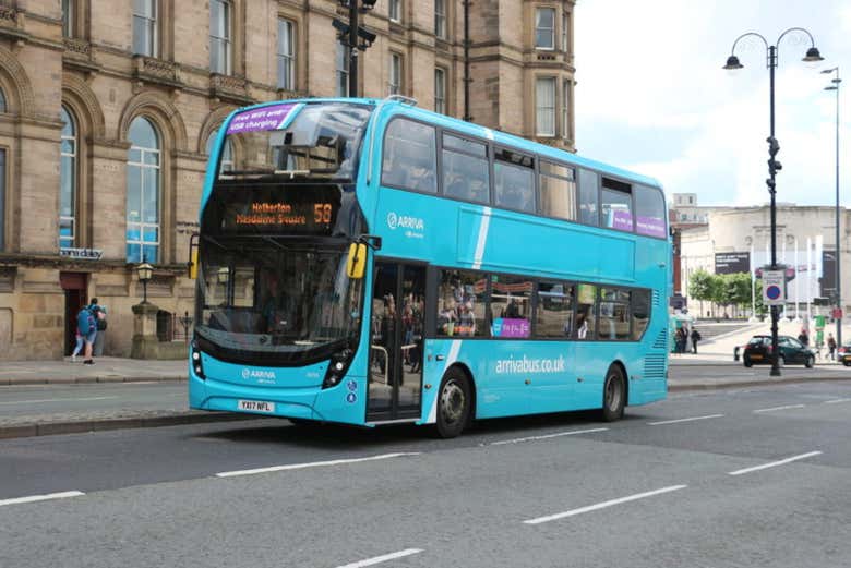 Chegando a Liverpool de ônibus
