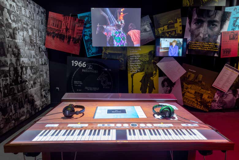 Interactive mellotron at the exhibition