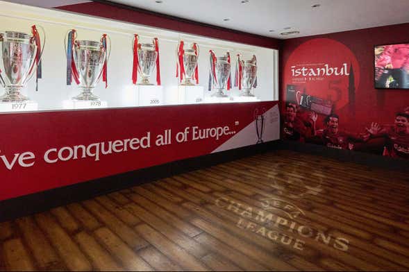 Tour del Estadio Anfield