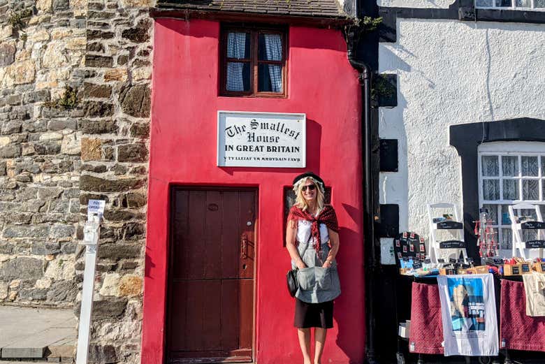 Great Britain's smallest house