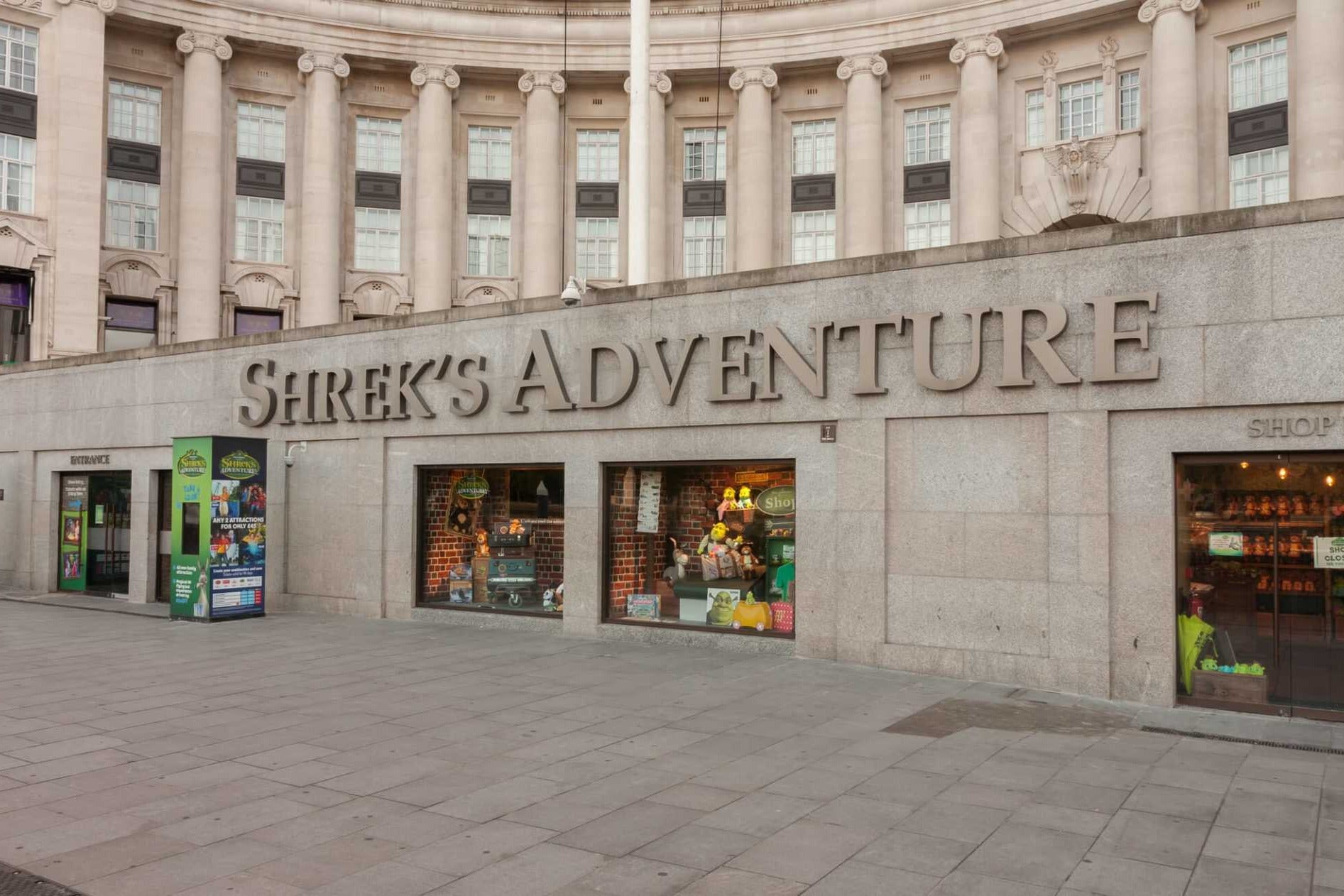 Entrada a Shrek's Adventure