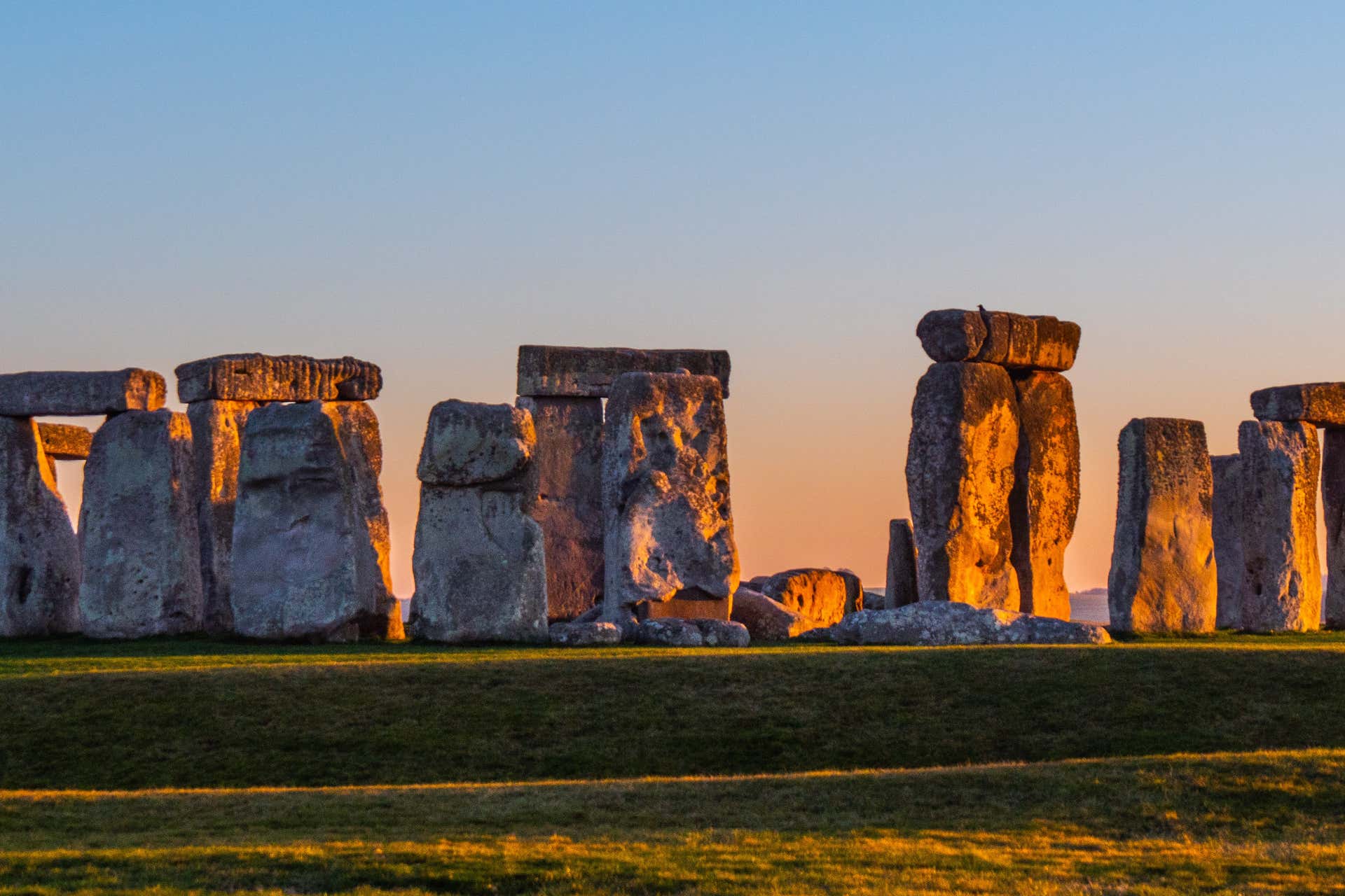 Windsor, Stonehenge and Bath Day Trip