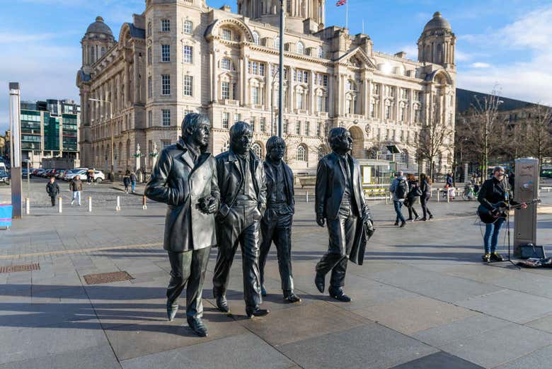 Estátuas dos Beatles em Liverpool