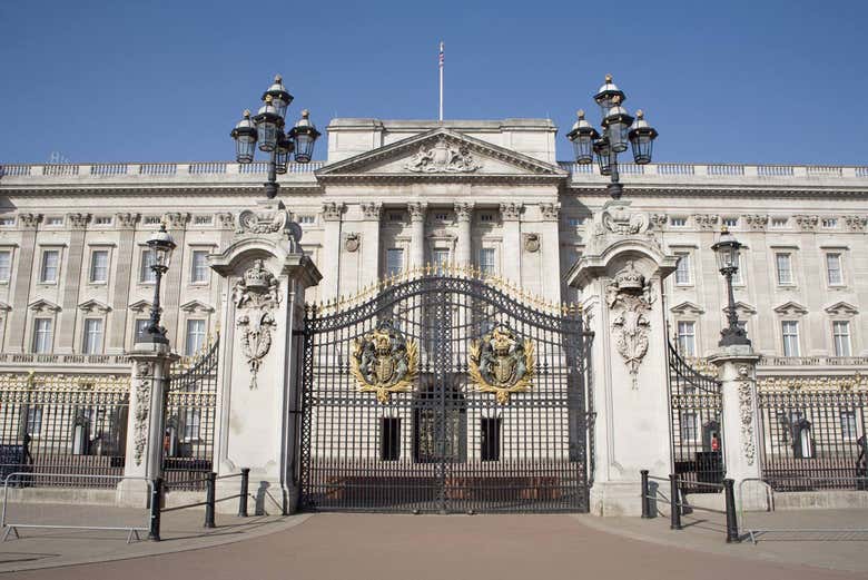 Outside Buckingham Palace