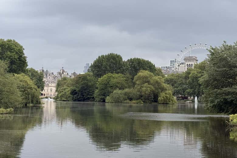 Uno de los lagos de St. James's Park