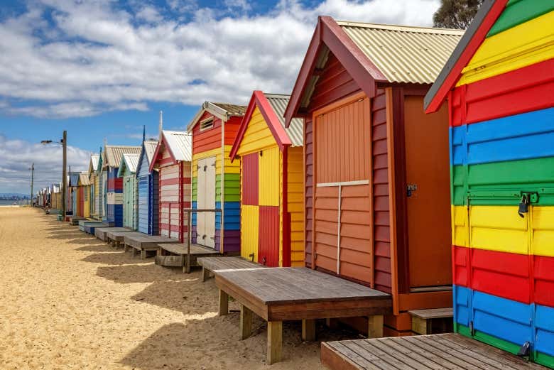 Casas de colores típicas en la playa de Brighton