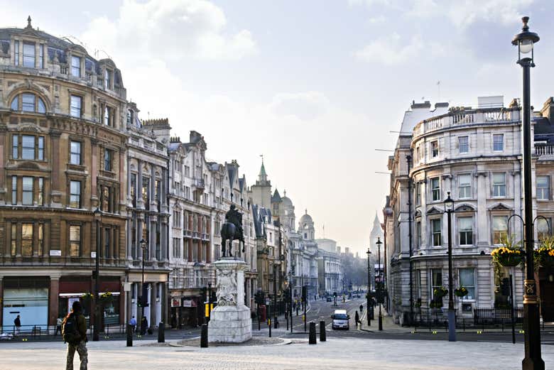 Walk through Charing Cross Road