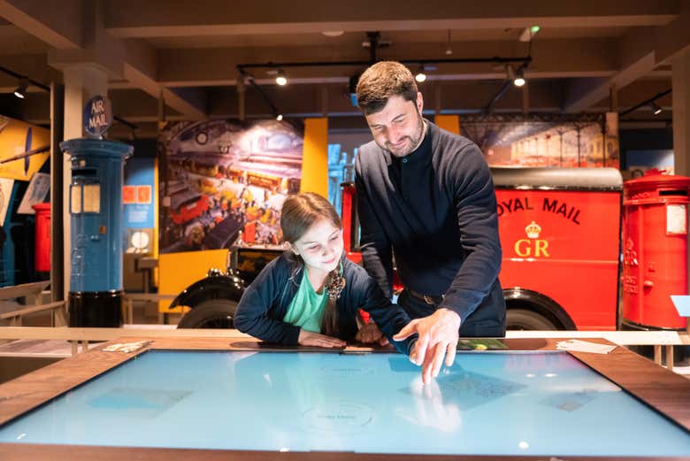 Descubriendo la historia del correo postal