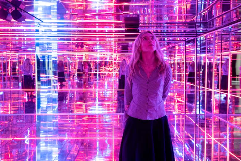 Step into a dazzling mirrored infinity room