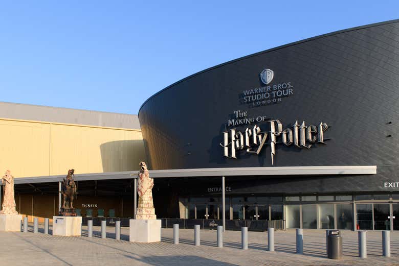 Entrada a los estudios Warner de Harry Potter