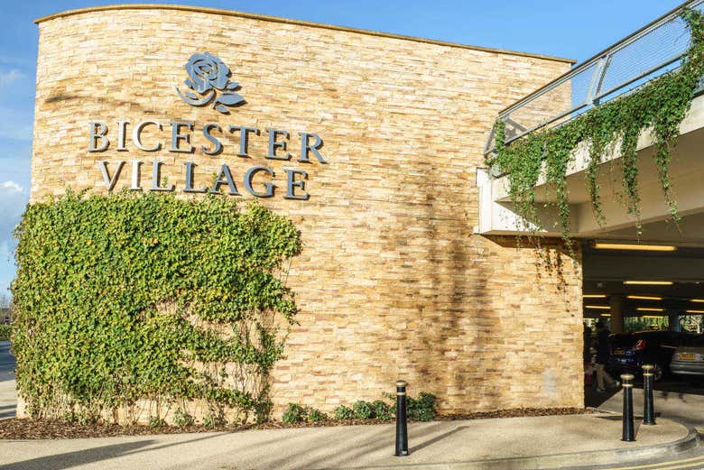 Bicester Village Train Day Pass from London