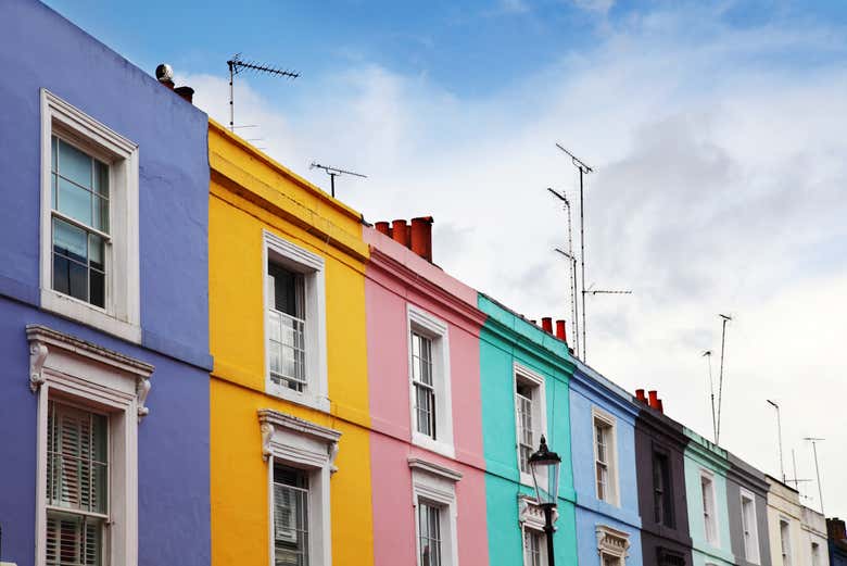 Maisons dans le célèbre marché de Portobello Road