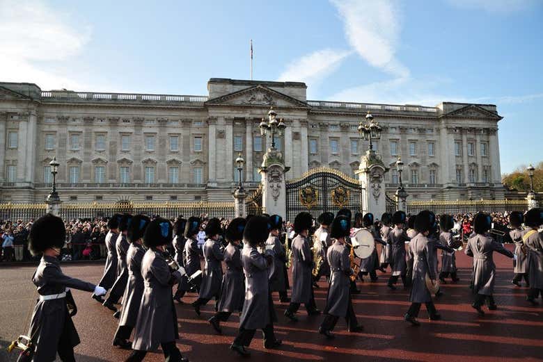 La relève de la garde au palais de Buckingham