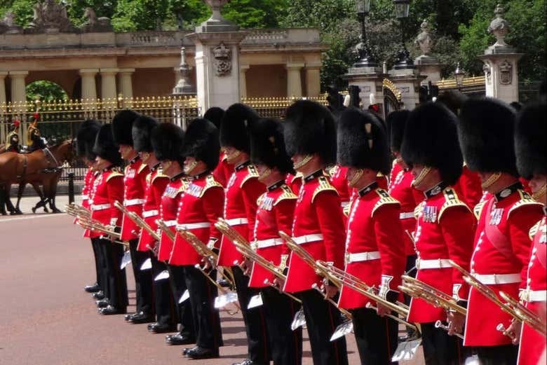 Assistez à la Relève de la Garde