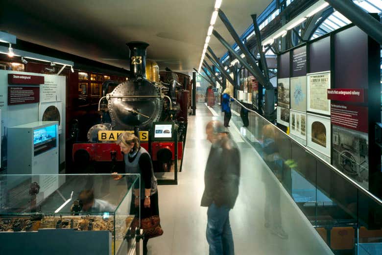 Visitando el museo