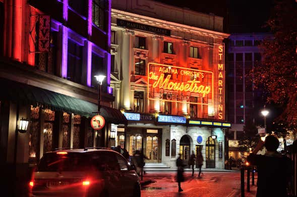 Paseo nocturno por el Londres actual