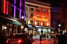 Paseo nocturno por el Londres actual