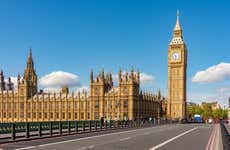 London Sightseeing Bus Tour with Live Theatre