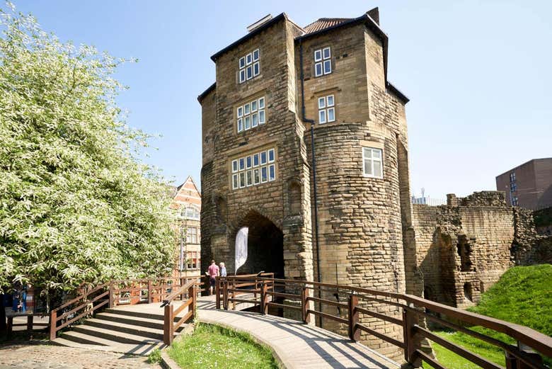 Tour The Black Gate