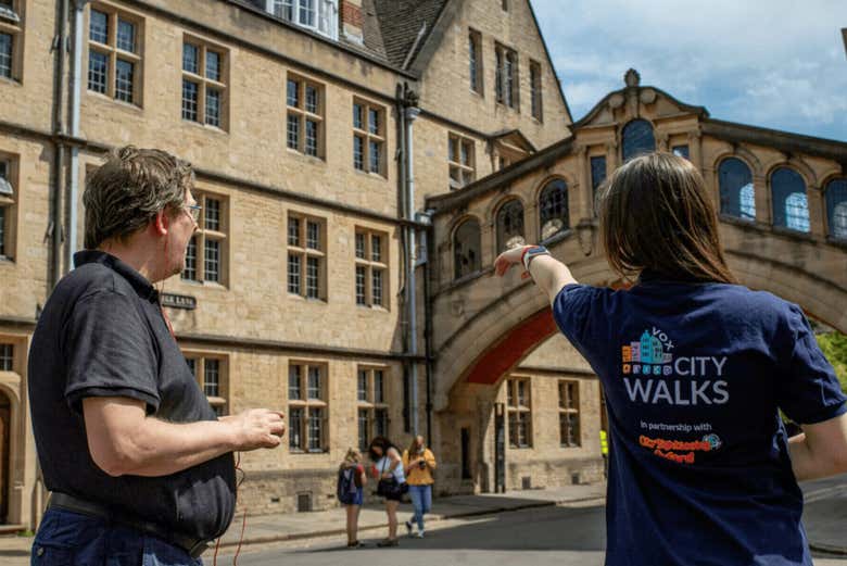 Descubra as histórias mais peculiares de Oxford