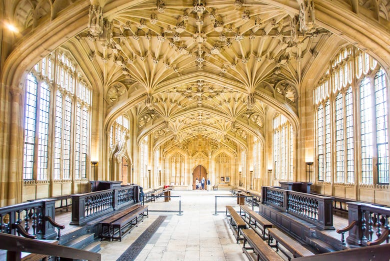 Admirando el interior de la Biblioteca Bodleiana