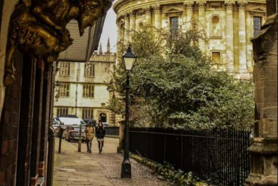 Caminaremos por Radcliffe Square